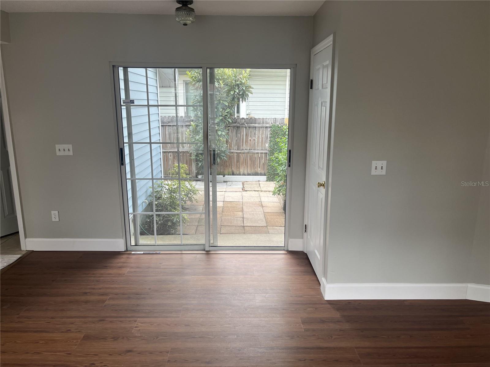 Image 10 of 24 For 1003 Horatio Street A