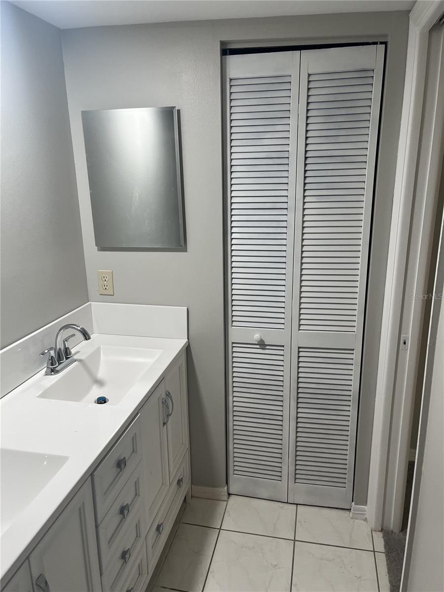 Image 15 of 24 For 1003 Horatio Street A