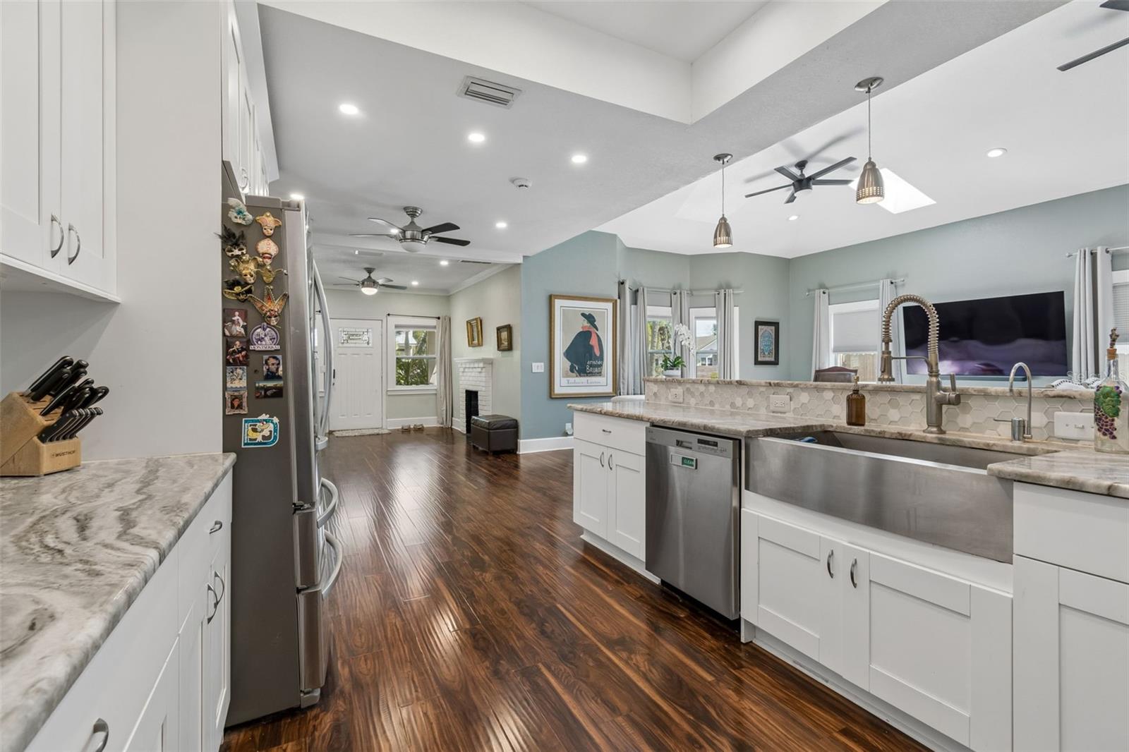 Image 10 of 52 For 1024 16th Avenue N