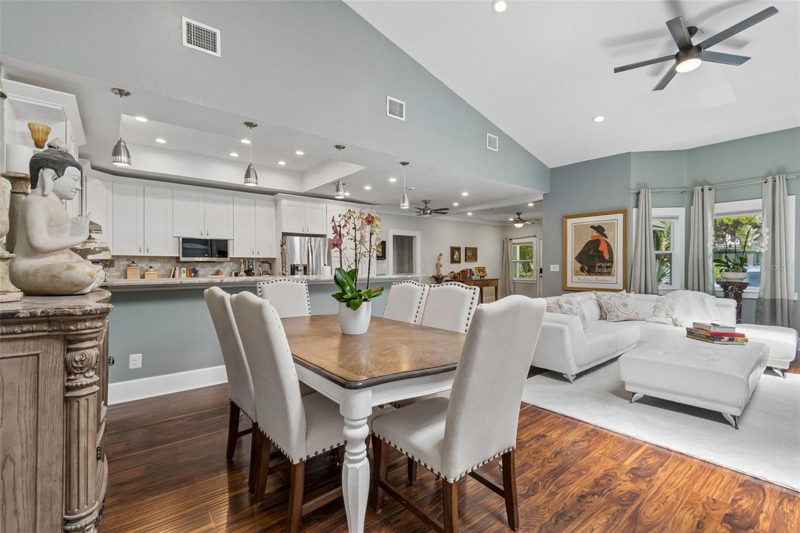 Image 16 of 52 For 1024 16th Avenue N