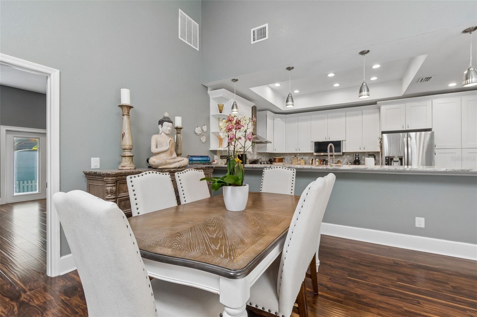 Image 17 of 52 For 1024 16th Avenue N