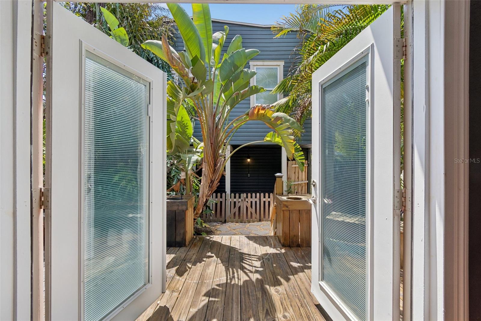 Image 33 of 52 For 1024 16th Avenue N