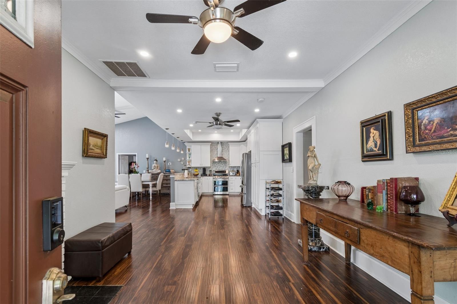 Image 4 of 52 For 1024 16th Avenue N