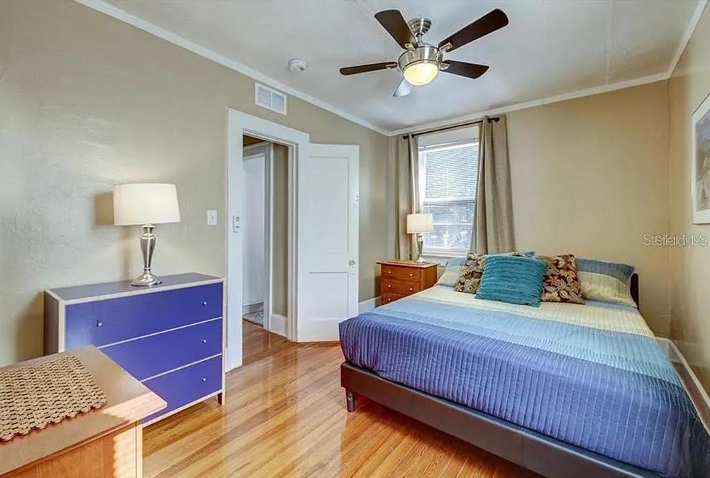 Image 43 of 52 For 1024 16th Avenue N