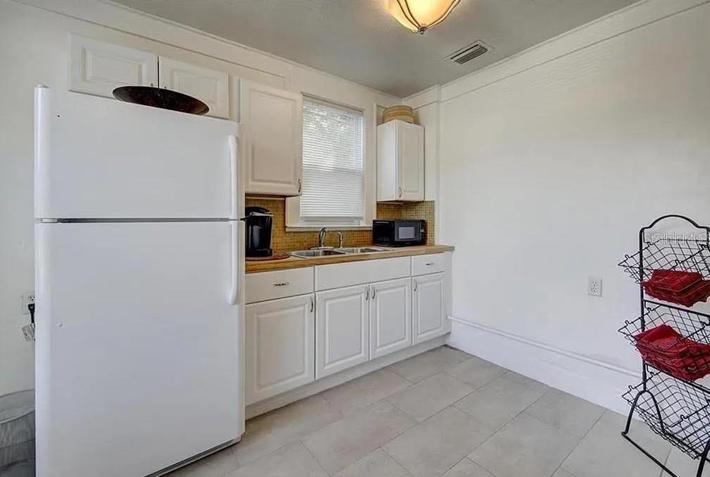 Image 45 of 52 For 1024 16th Avenue N