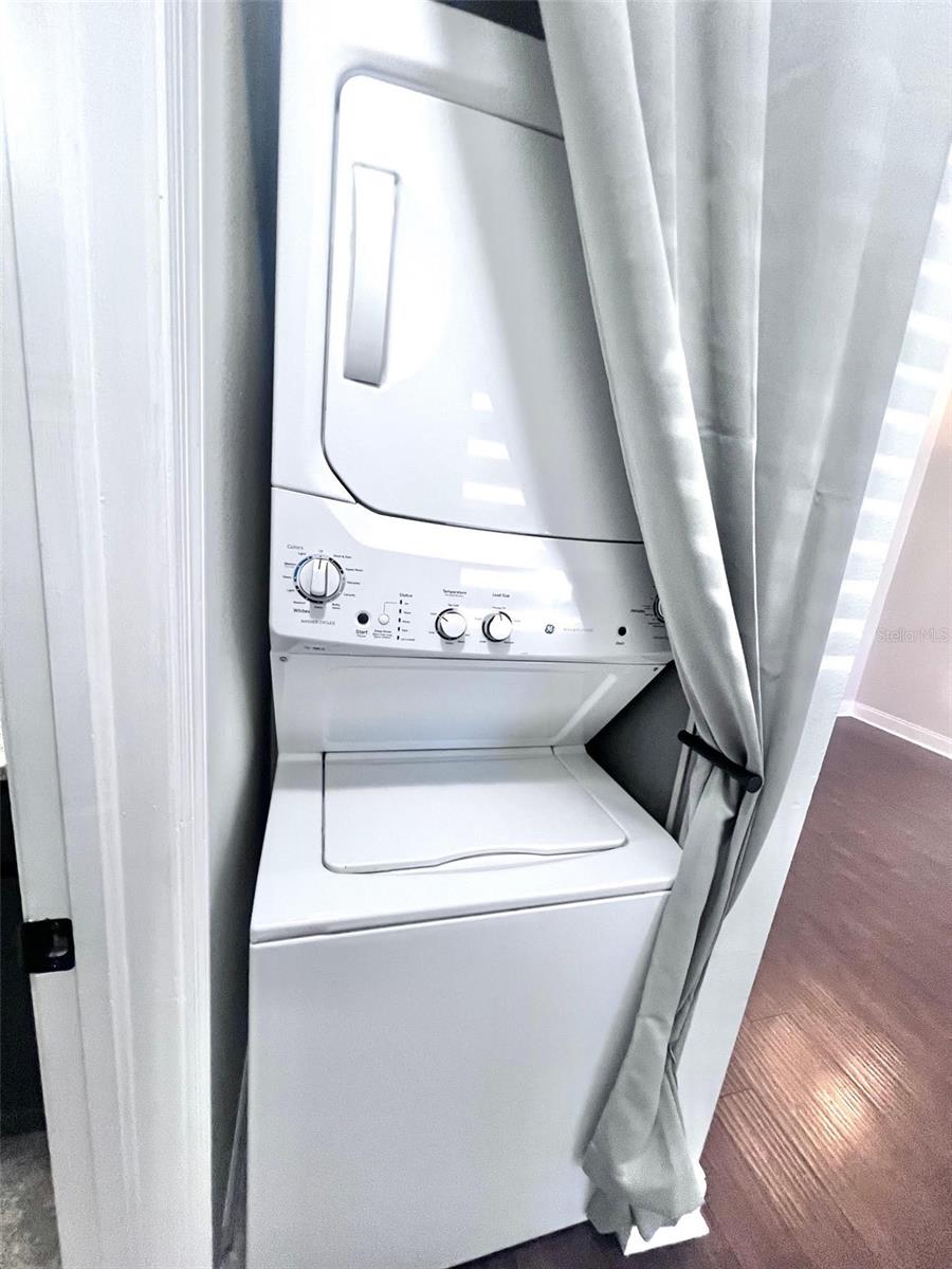 Image 16 of 48 For 7828 Hardwick Drive 927