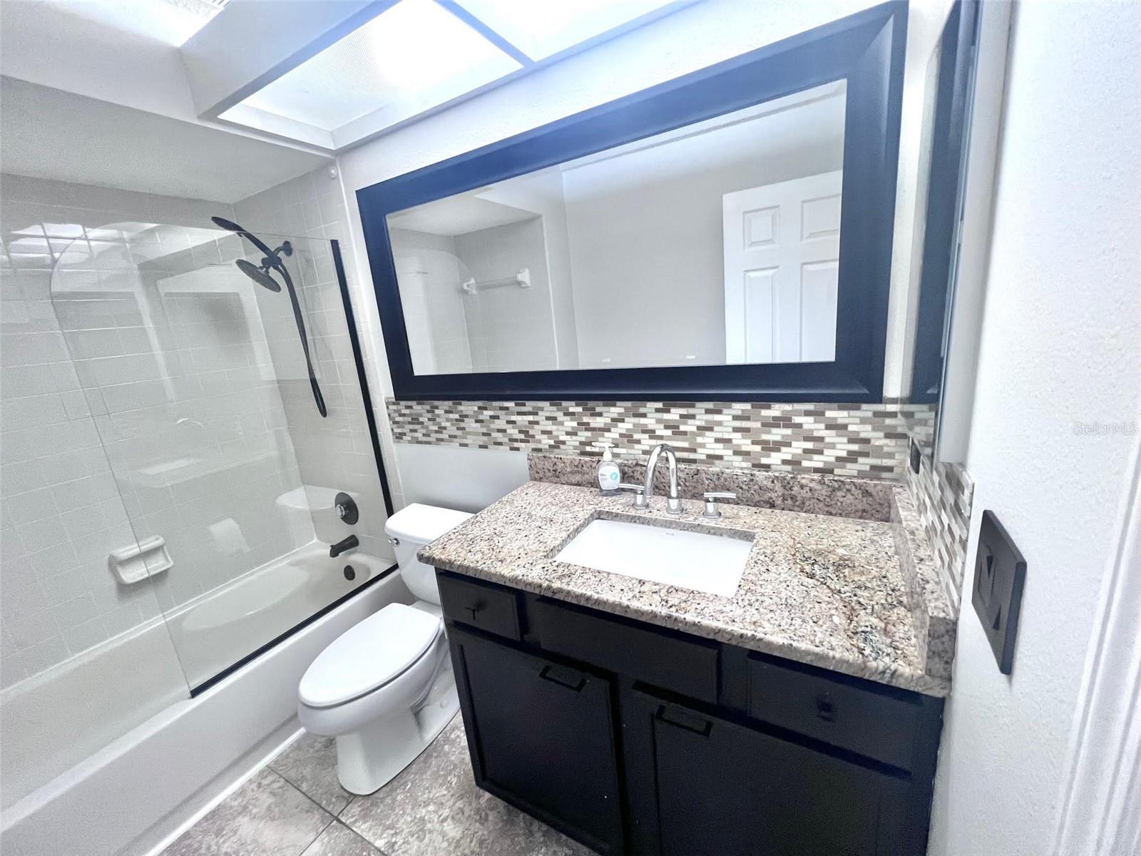 Image 18 of 48 For 7828 Hardwick Drive 927