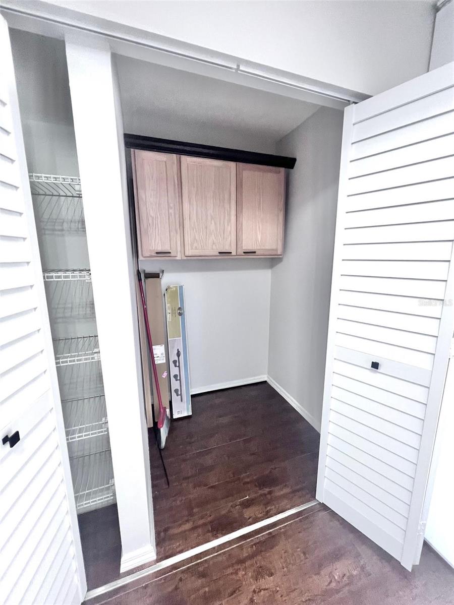 Image 28 of 48 For 7828 Hardwick Drive 927