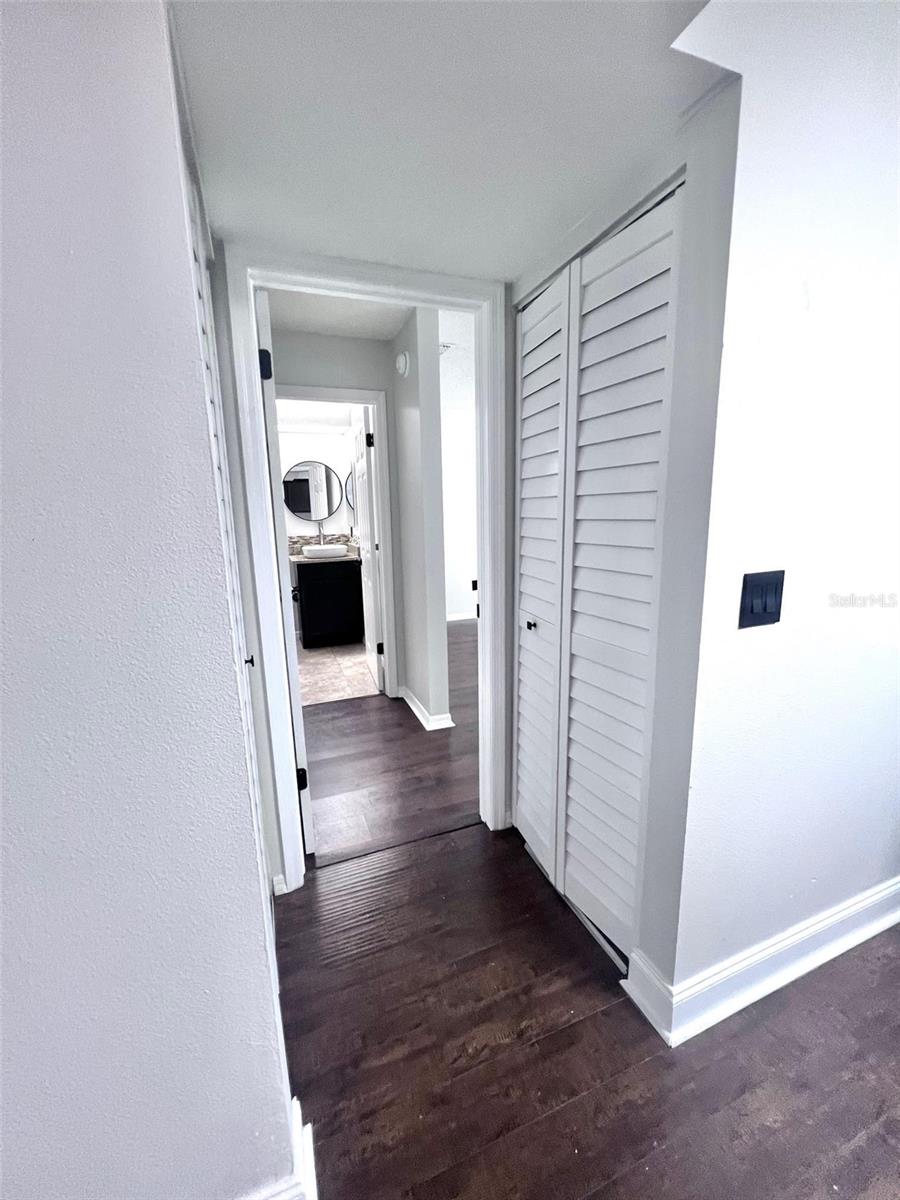 Image 30 of 48 For 7828 Hardwick Drive 927