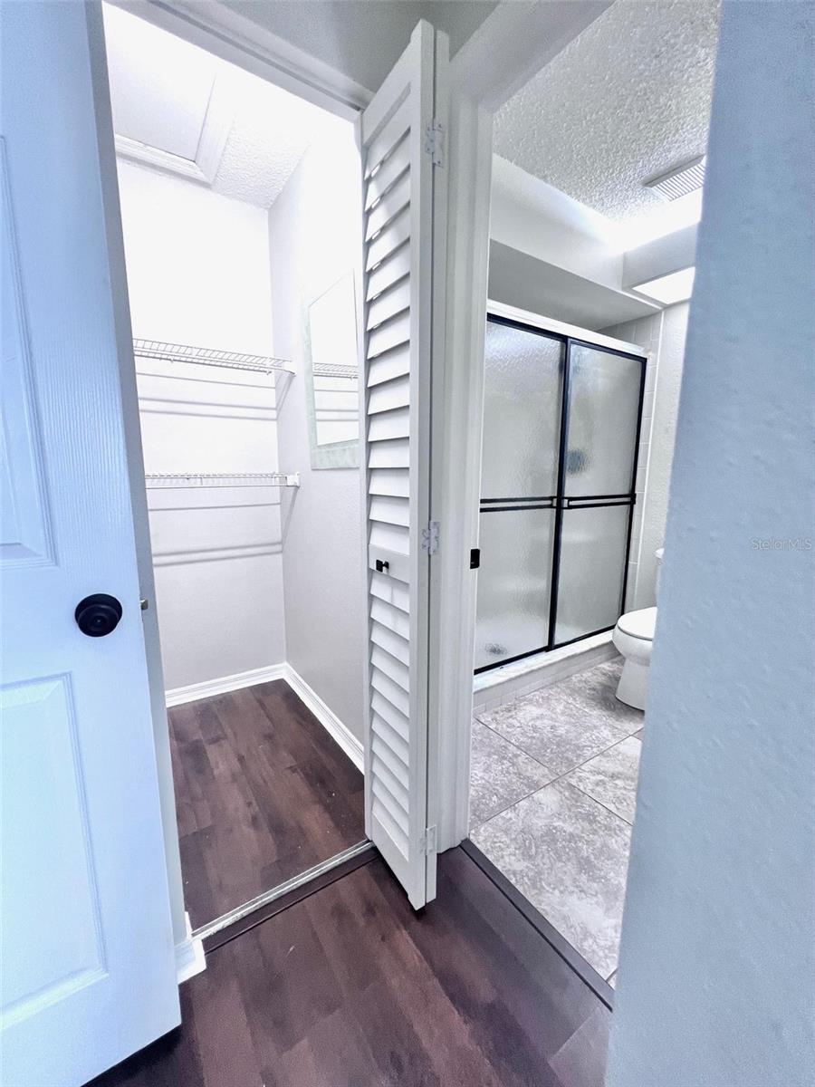 Image 31 of 48 For 7828 Hardwick Drive 927