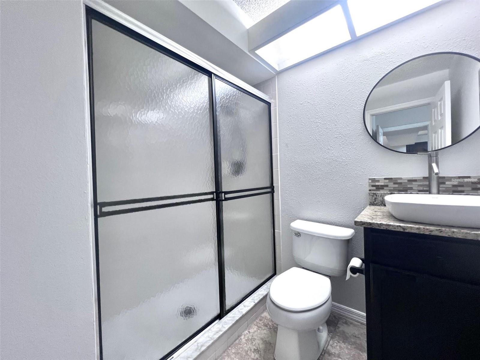 Image 33 of 48 For 7828 Hardwick Drive 927