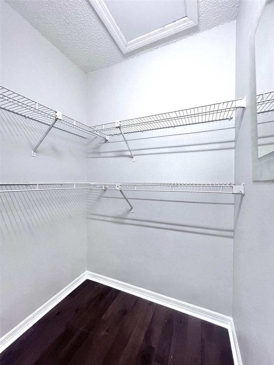 Image 37 of 48 For 7828 Hardwick Drive 927