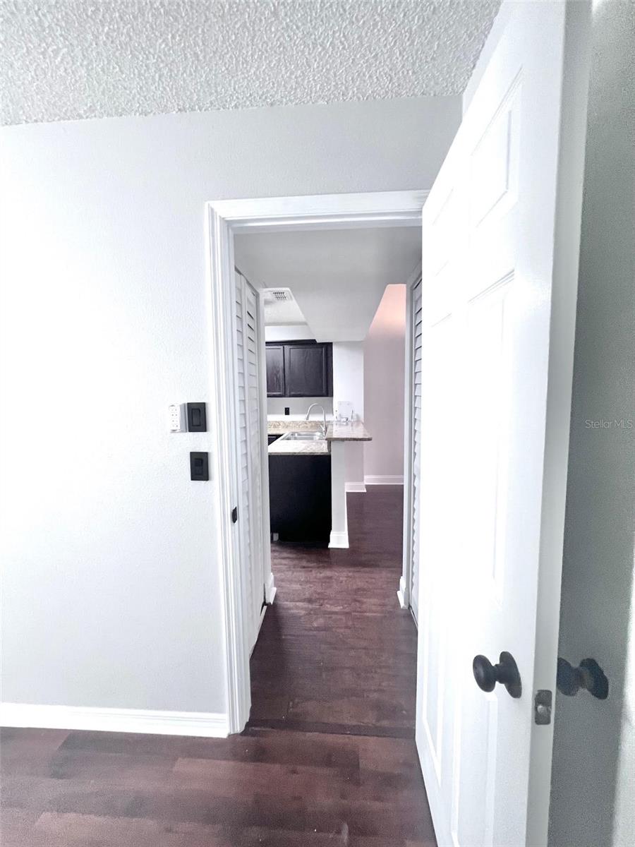 Image 38 of 48 For 7828 Hardwick Drive 927