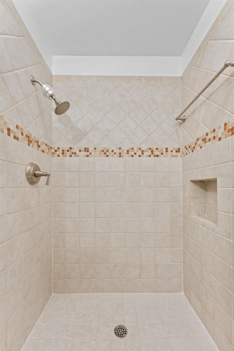 Image 16 of 28 For 2801 Platt Street