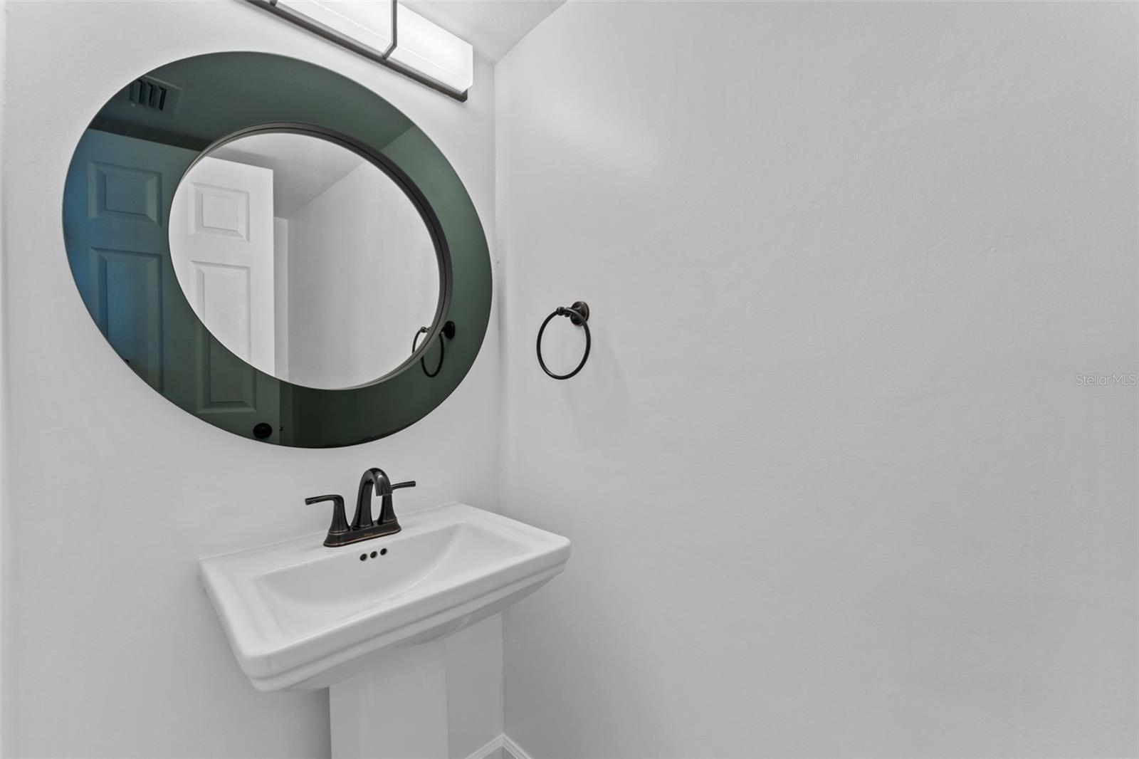 Image 6 of 28 For 2801 Platt Street