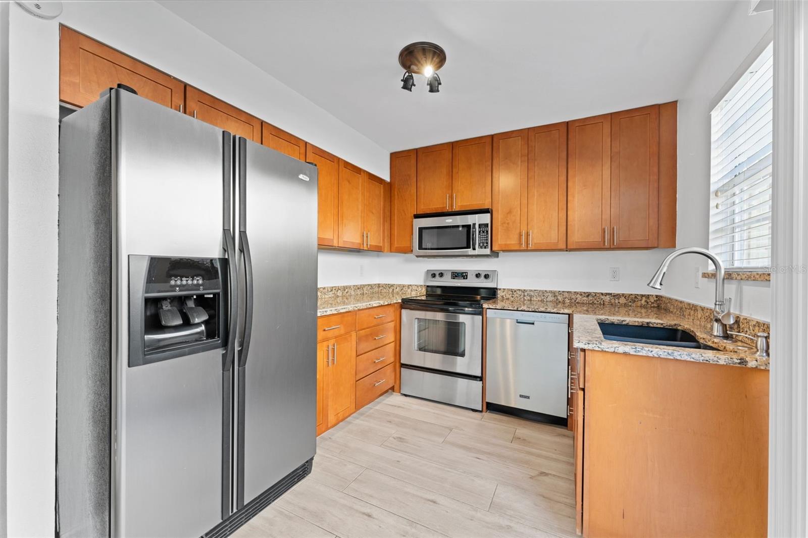 Image 8 of 28 For 2801 Platt Street