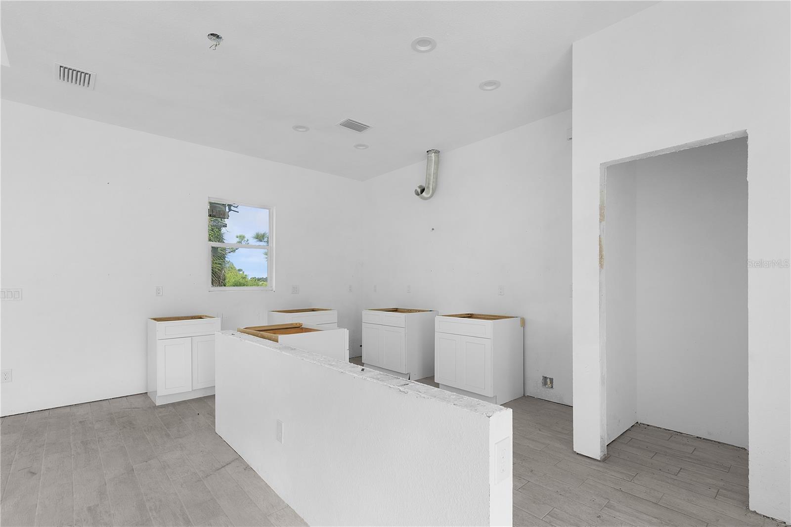 Image 16 of 32 For 9555 Hallendale Drive