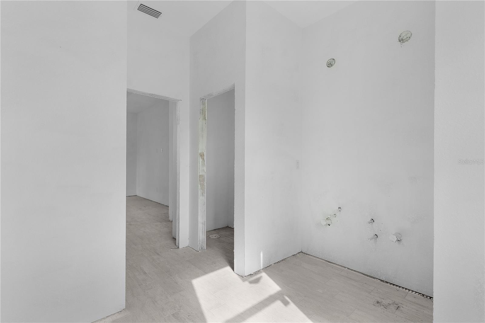 Image 21 of 32 For 9555 Hallendale Drive