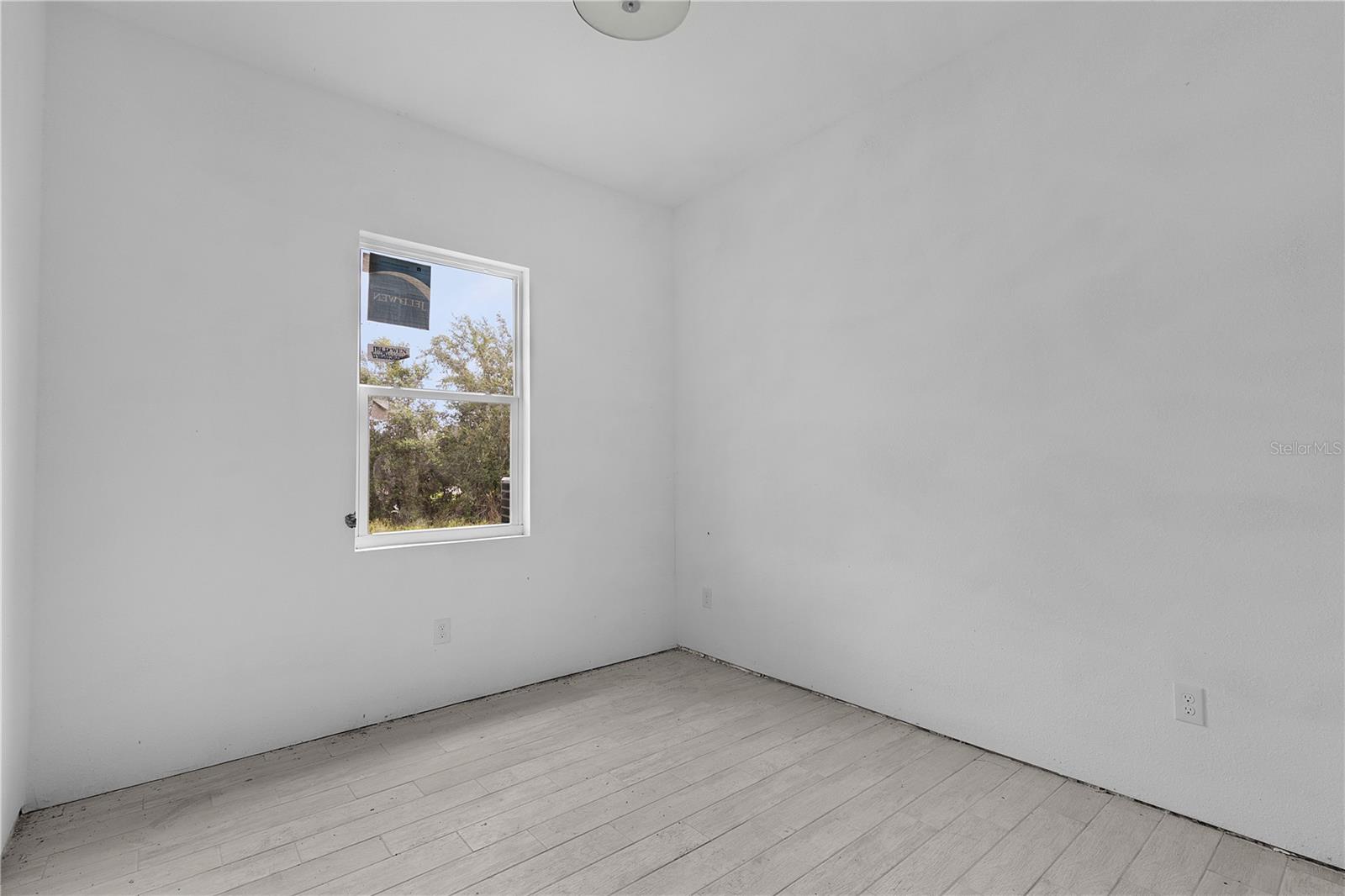 Image 24 of 32 For 9555 Hallendale Drive