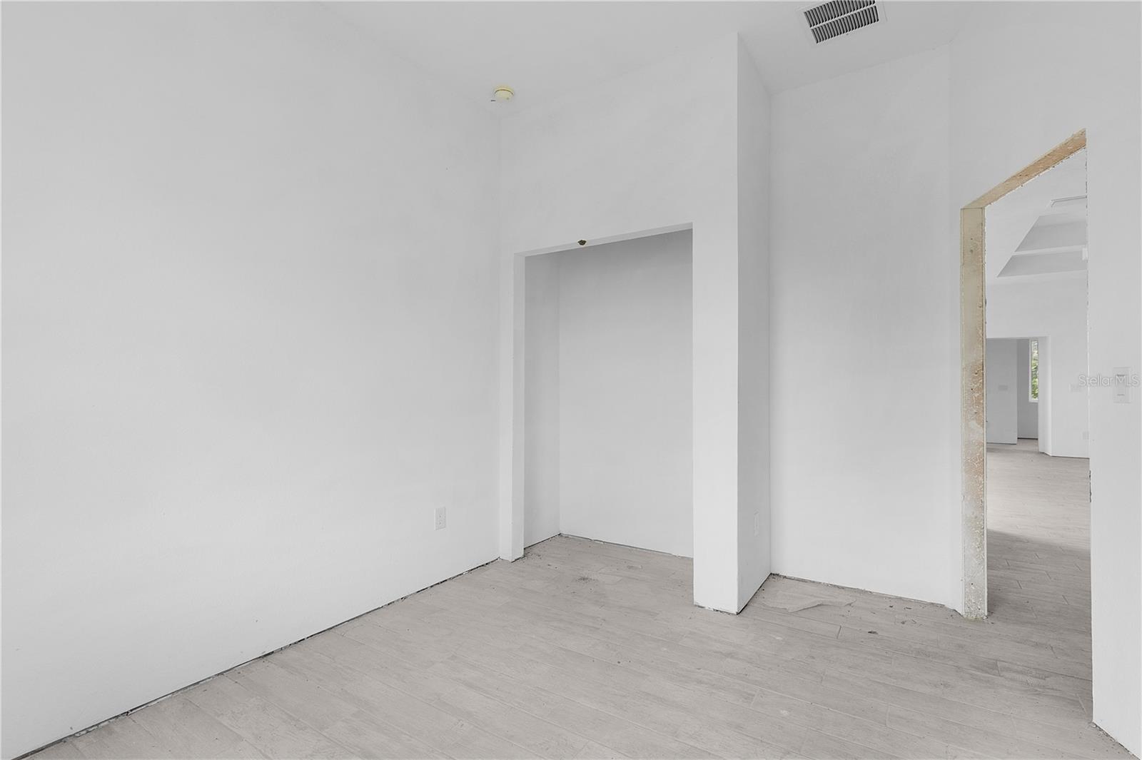 Image 25 of 32 For 9555 Hallendale Drive