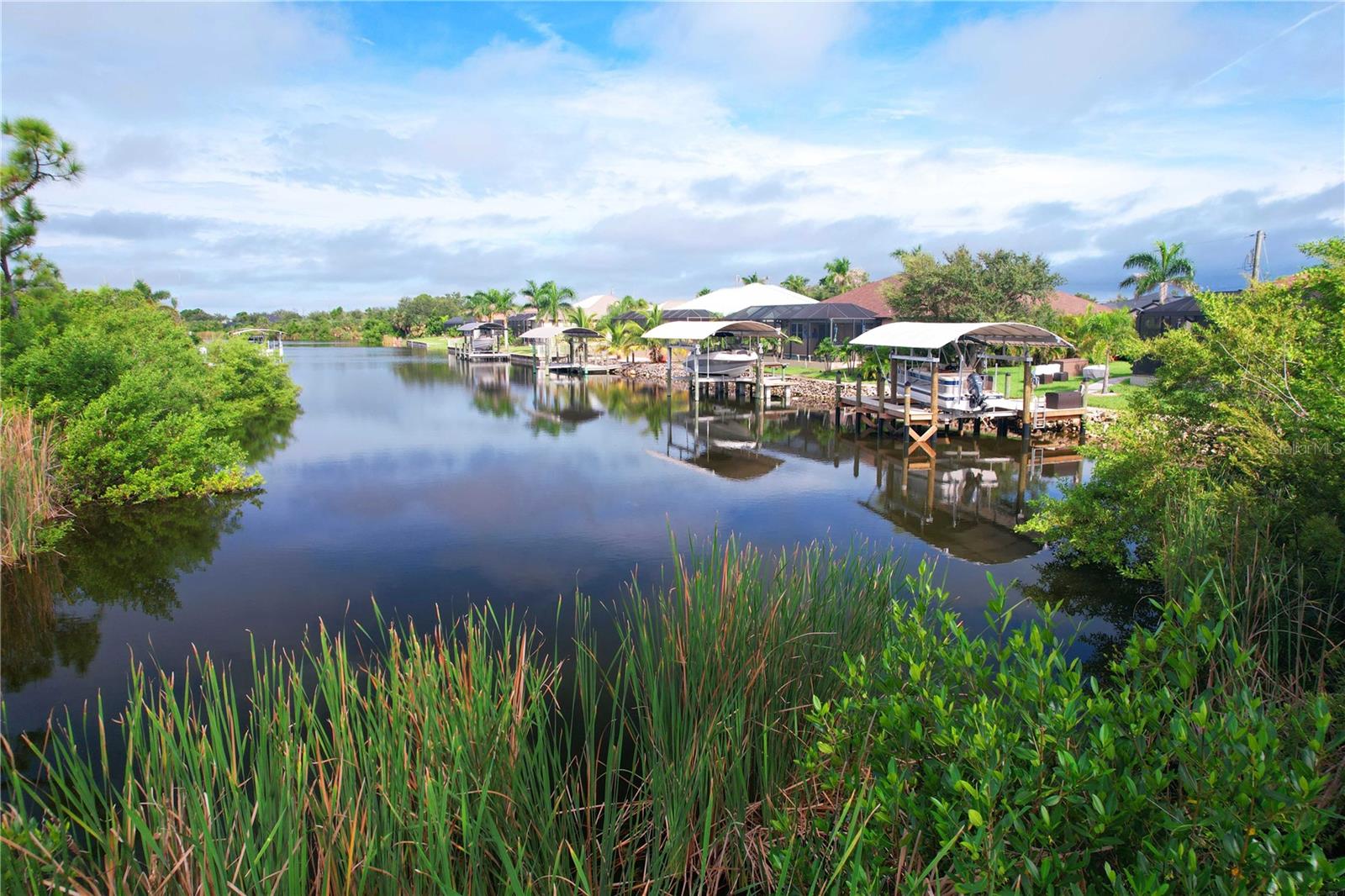 Image 7 of 32 For 9555 Hallendale Drive