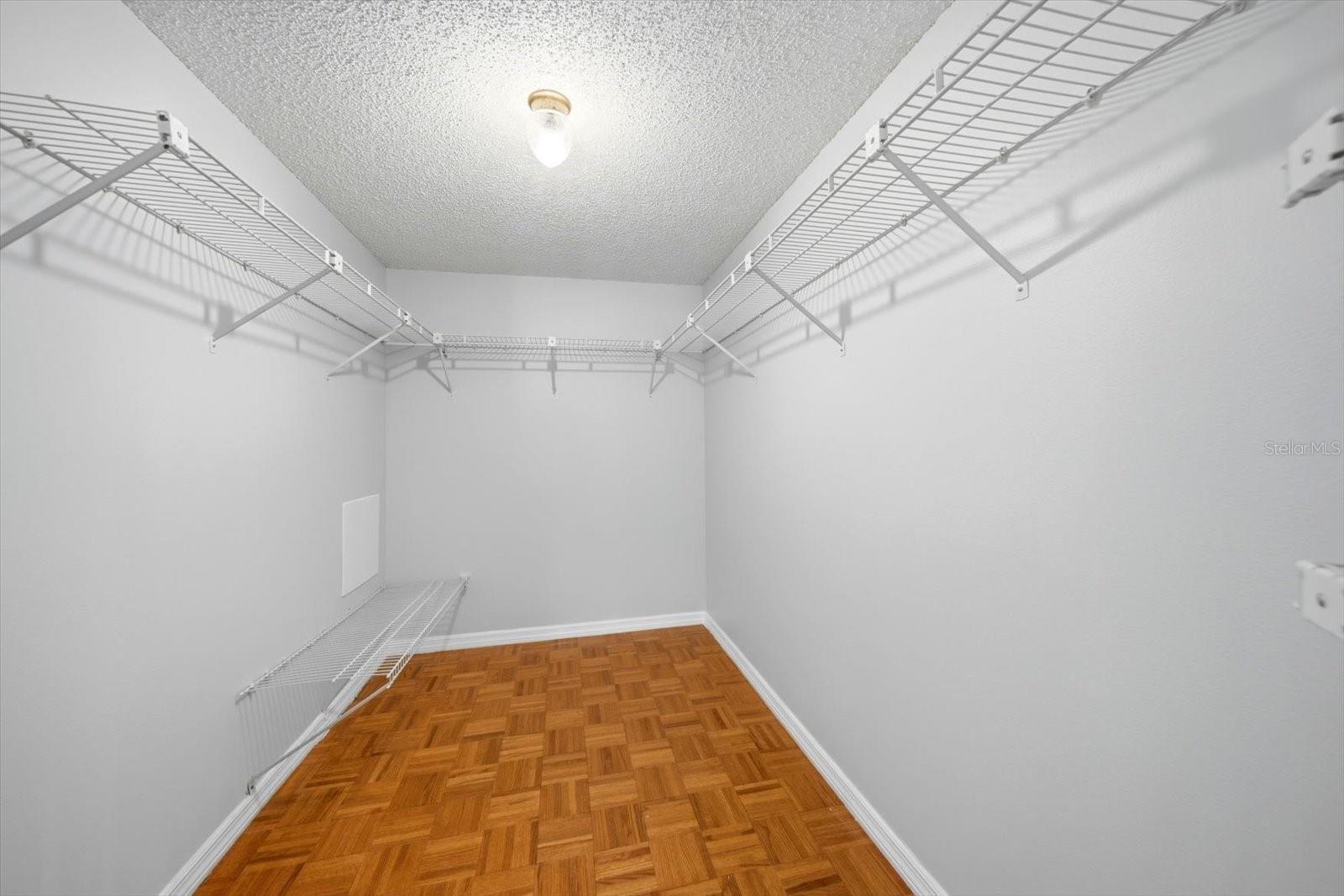 Image 16 of 31 For 6826 Stones Throw Circle N 11206