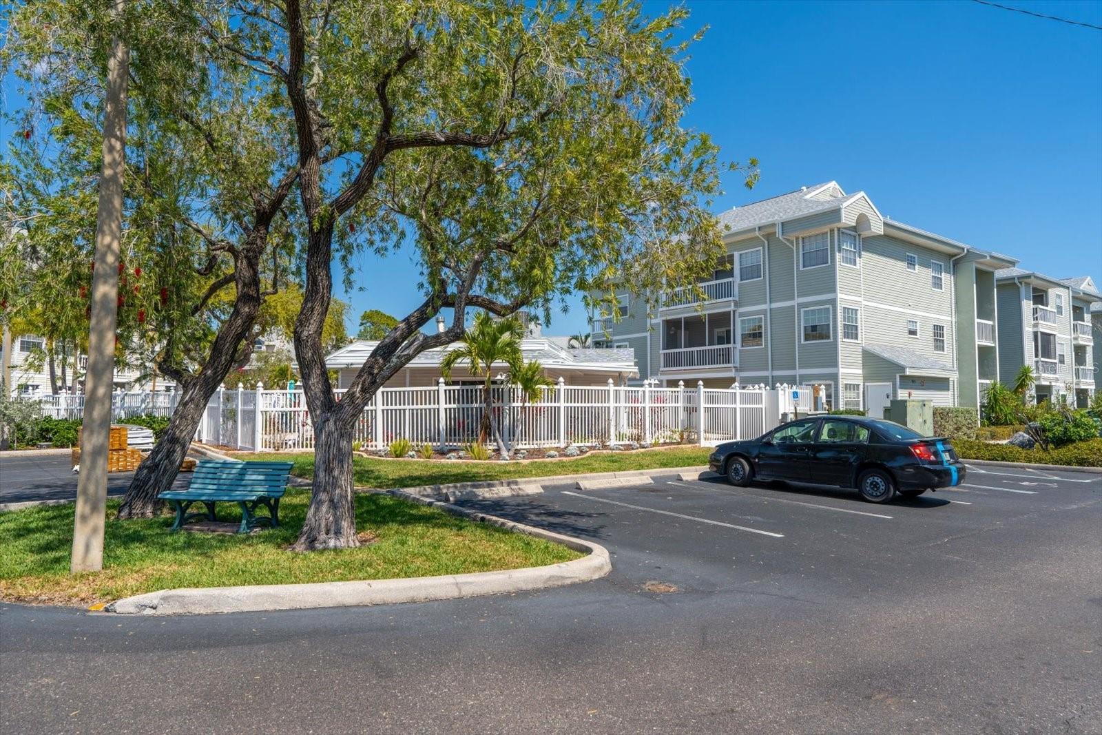 Image 27 of 31 For 6826 Stones Throw Circle N 11206