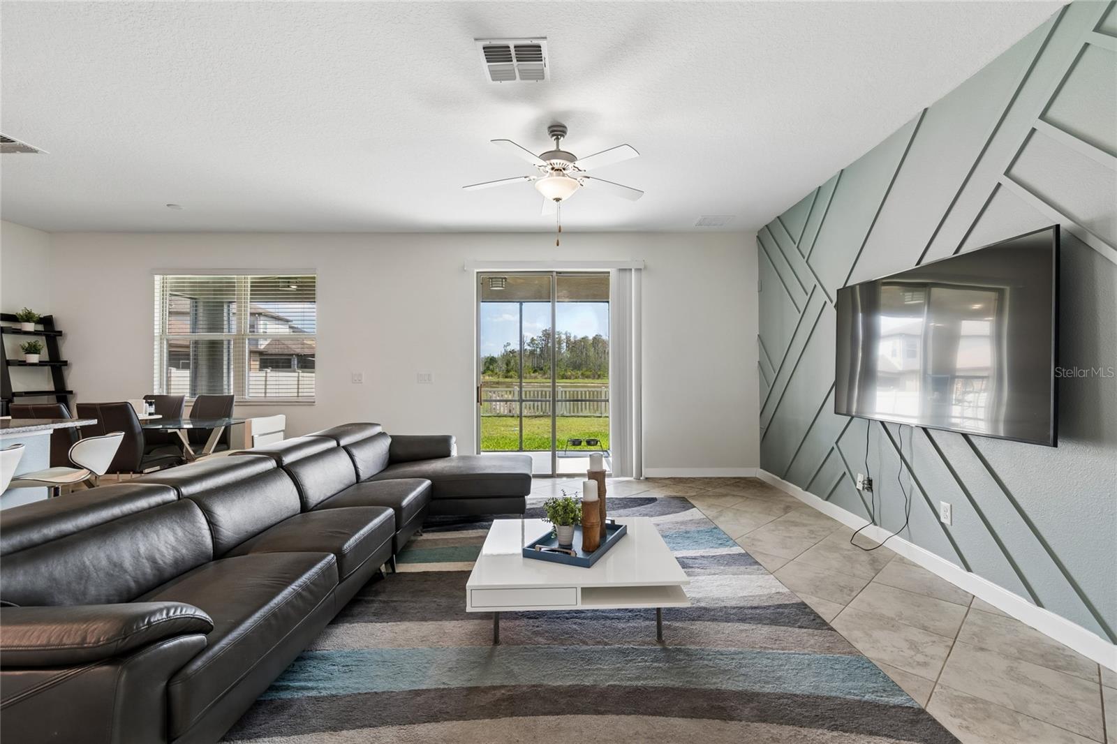 Image 10 of 52 For 8960 Shadyside Lane