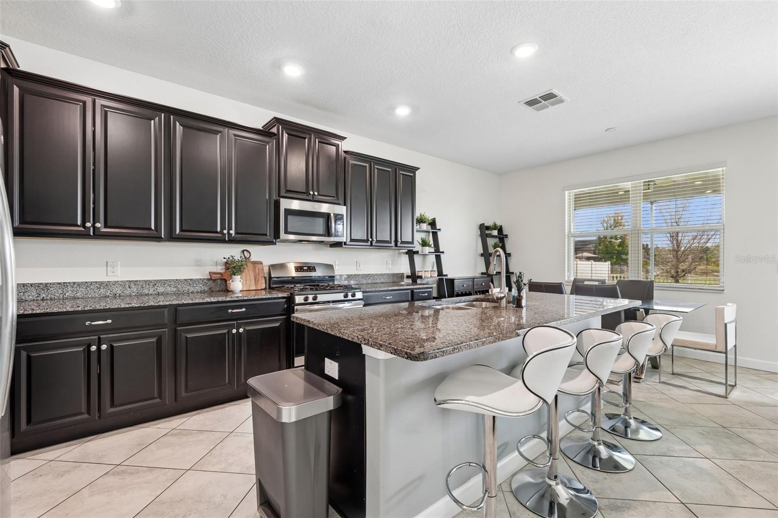 Image 13 of 52 For 8960 Shadyside Lane