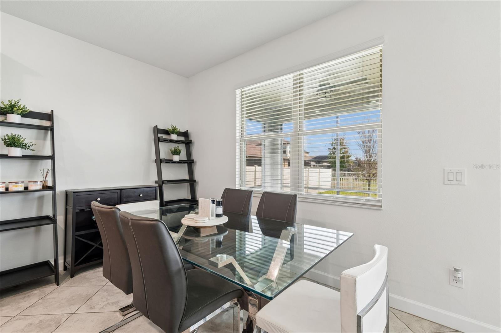 Image 15 of 52 For 8960 Shadyside Lane