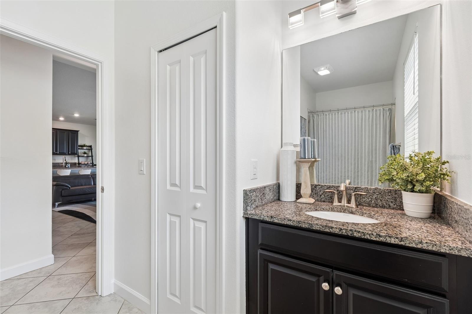 Image 17 of 52 For 8960 Shadyside Lane