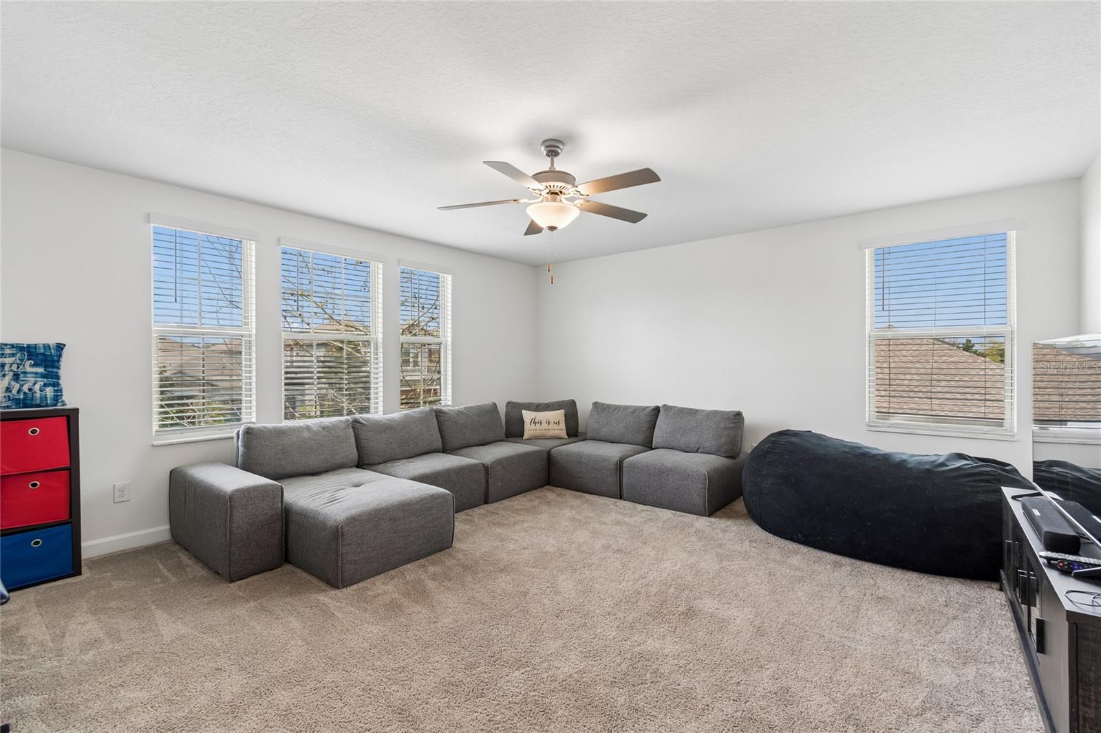 Image 23 of 52 For 8960 Shadyside Lane