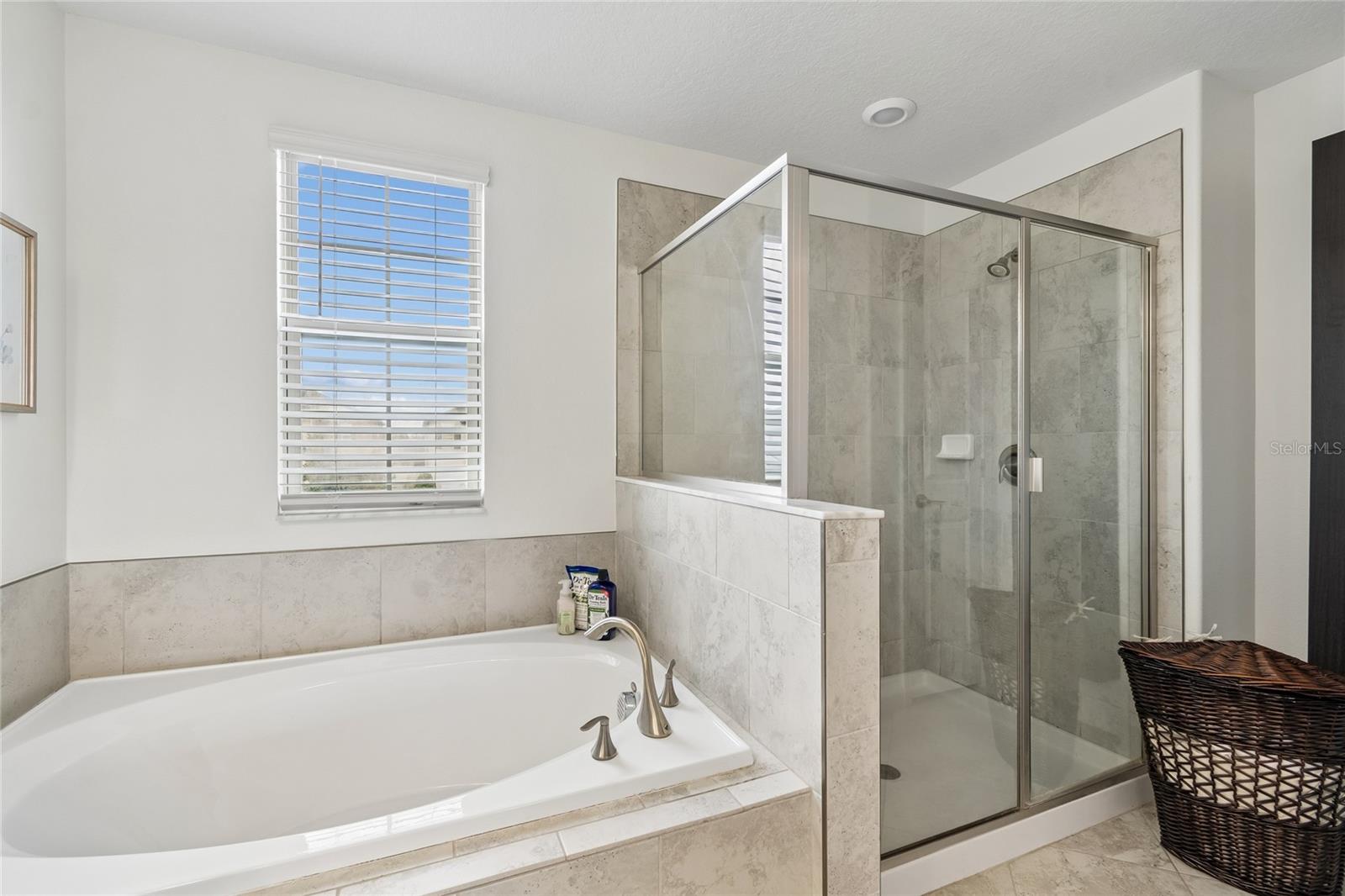 Image 27 of 52 For 8960 Shadyside Lane