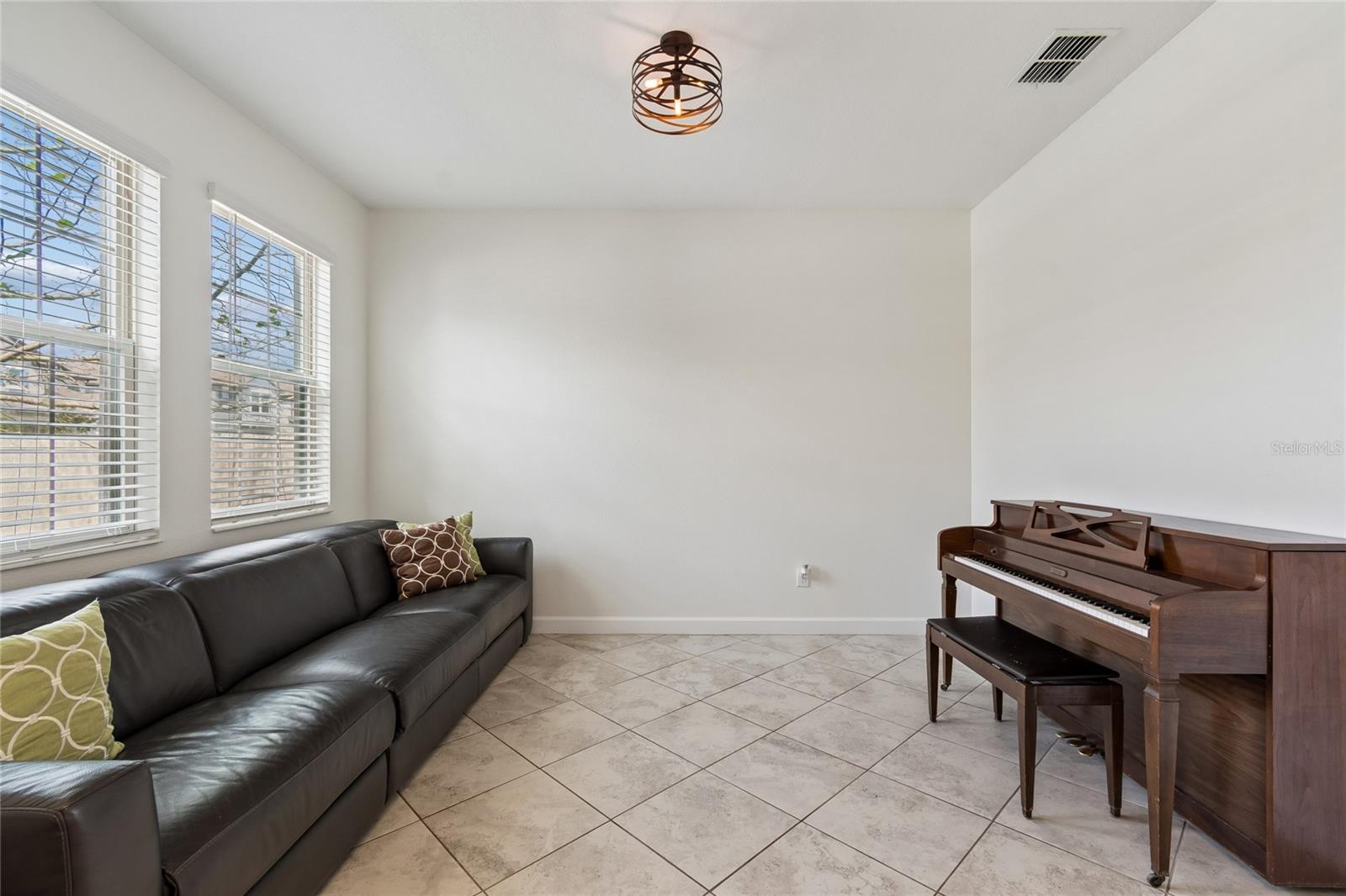 Image 6 of 52 For 8960 Shadyside Lane