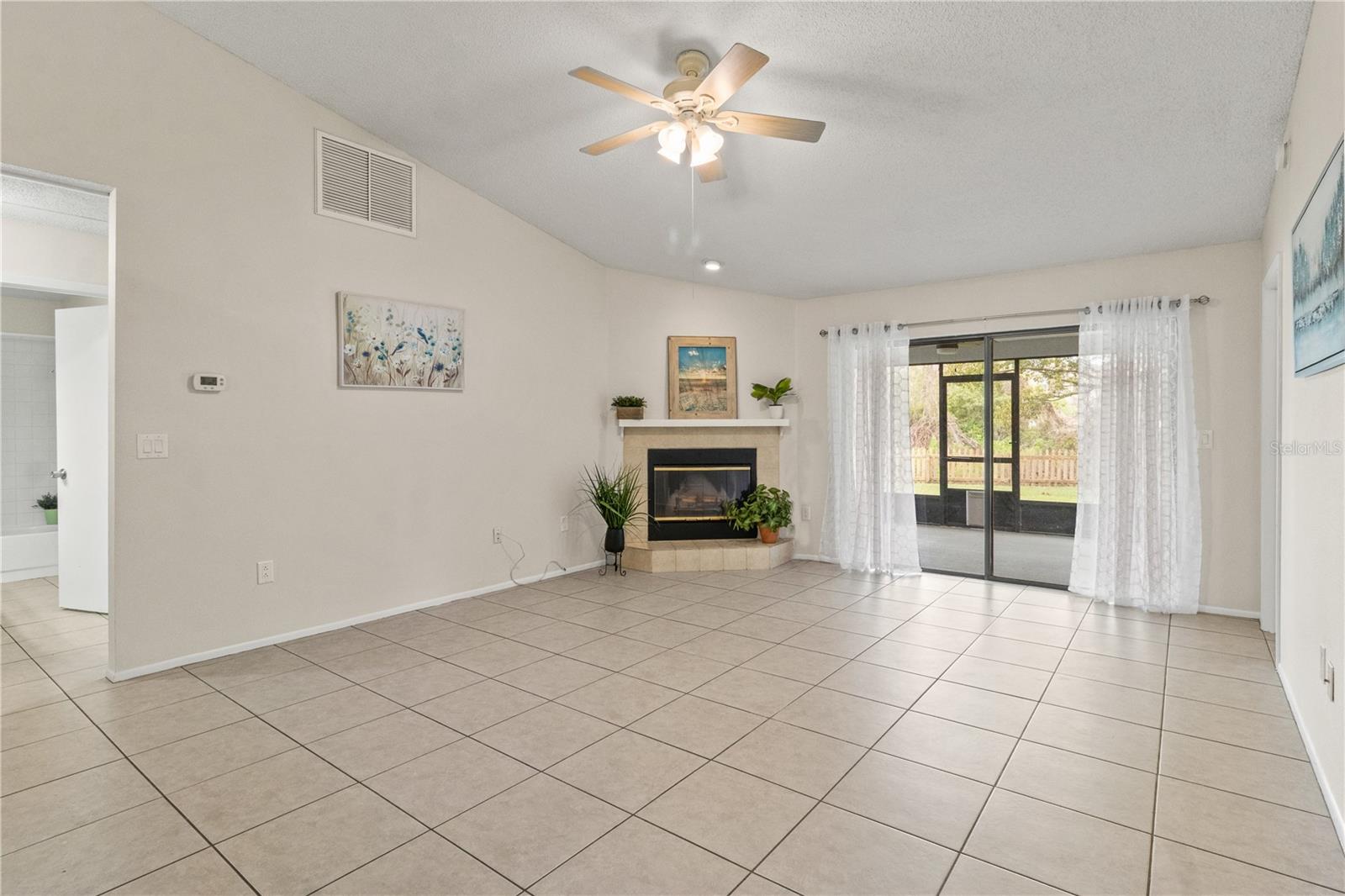 Image 14 of 47 For 1637 Elk Spring Drive