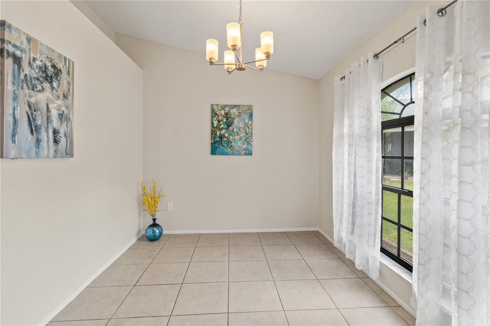 Image 22 of 47 For 1637 Elk Spring Drive