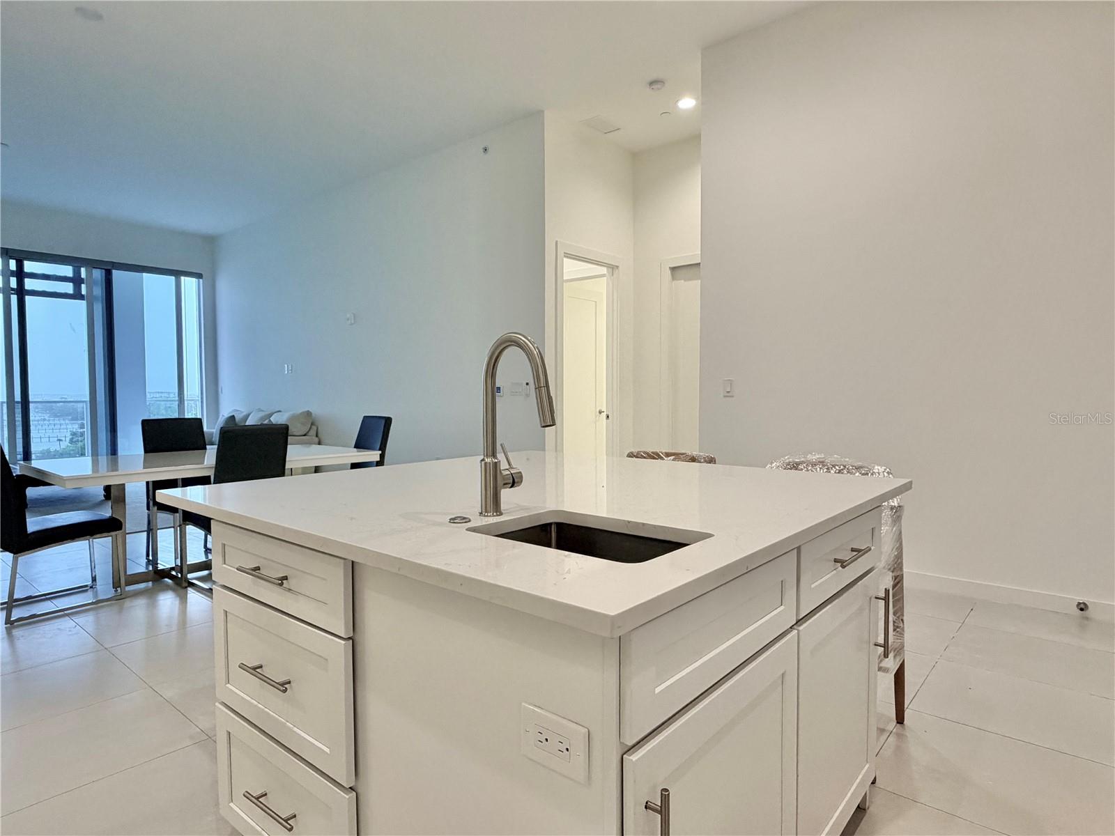 Image 11 of 80 For 920 Osceola Avenue 804