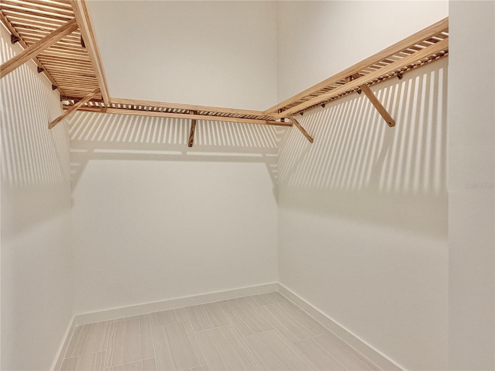 Image 38 of 80 For 920 Osceola Avenue 804