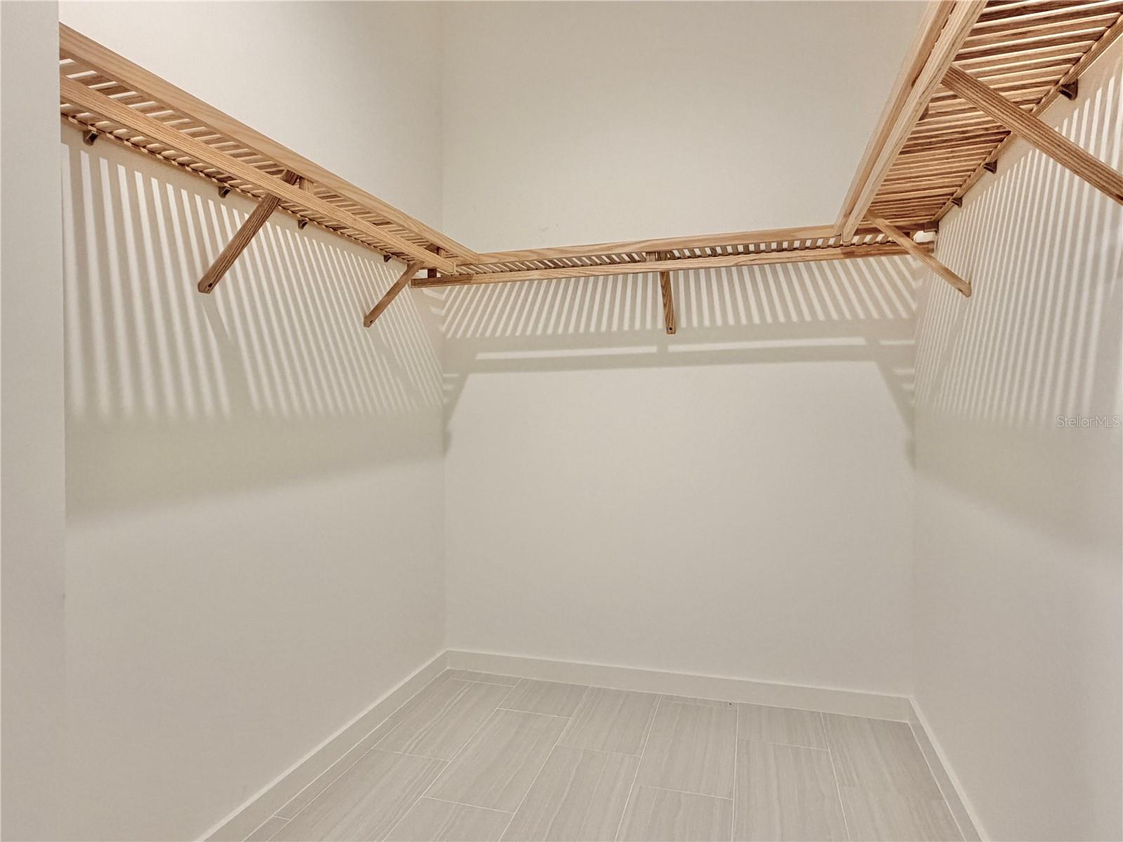 Image 41 of 80 For 920 Osceola Avenue 804