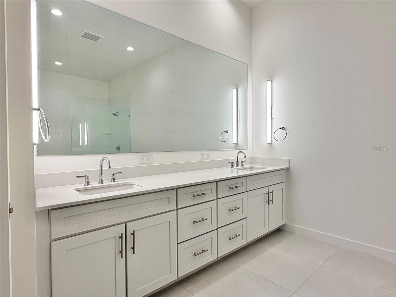 Image 45 of 80 For 920 Osceola Avenue 804