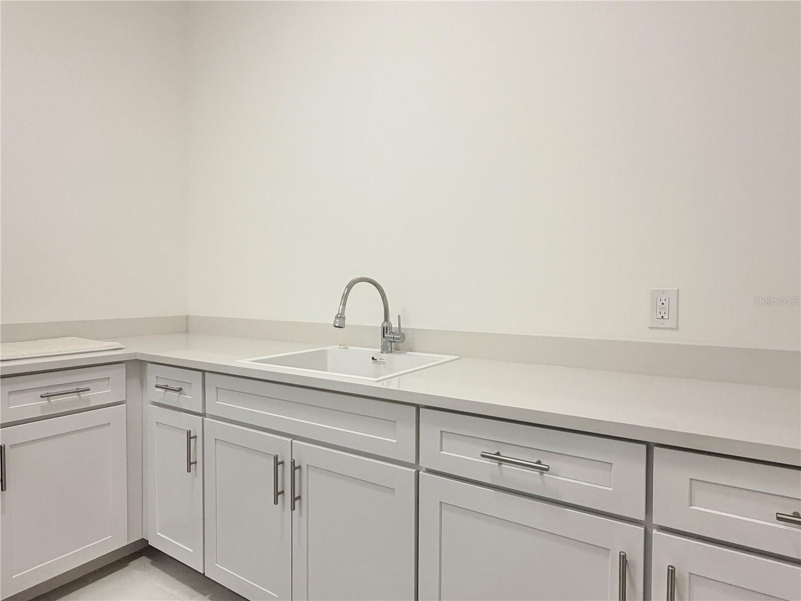 Image 54 of 80 For 920 Osceola Avenue 804