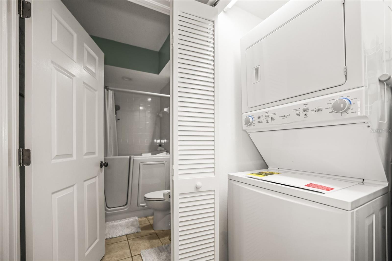 Image 13 of 45 For 6399 Shoreline Drive 4305