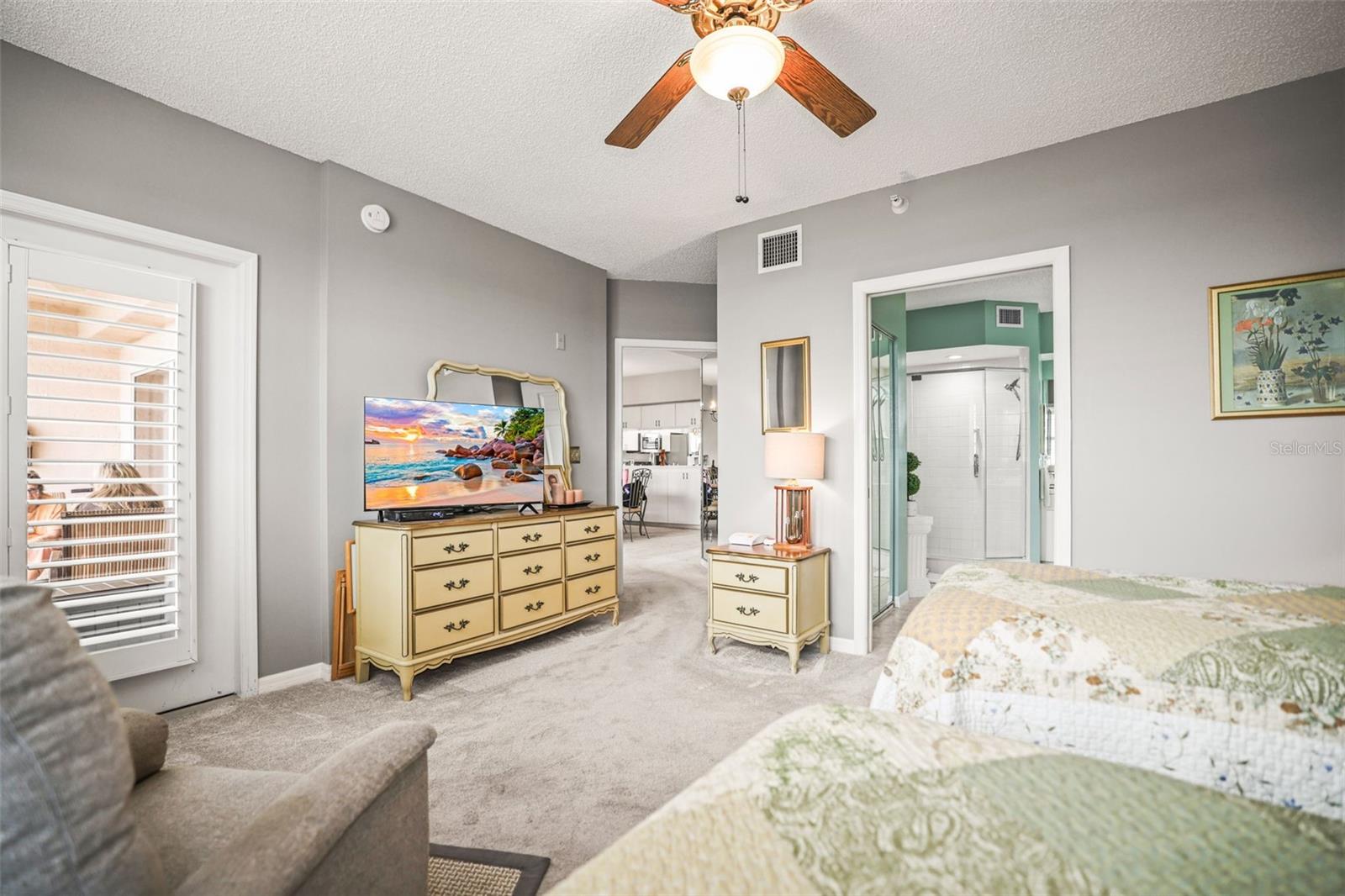 Image 20 of 45 For 6399 Shoreline Drive 4305