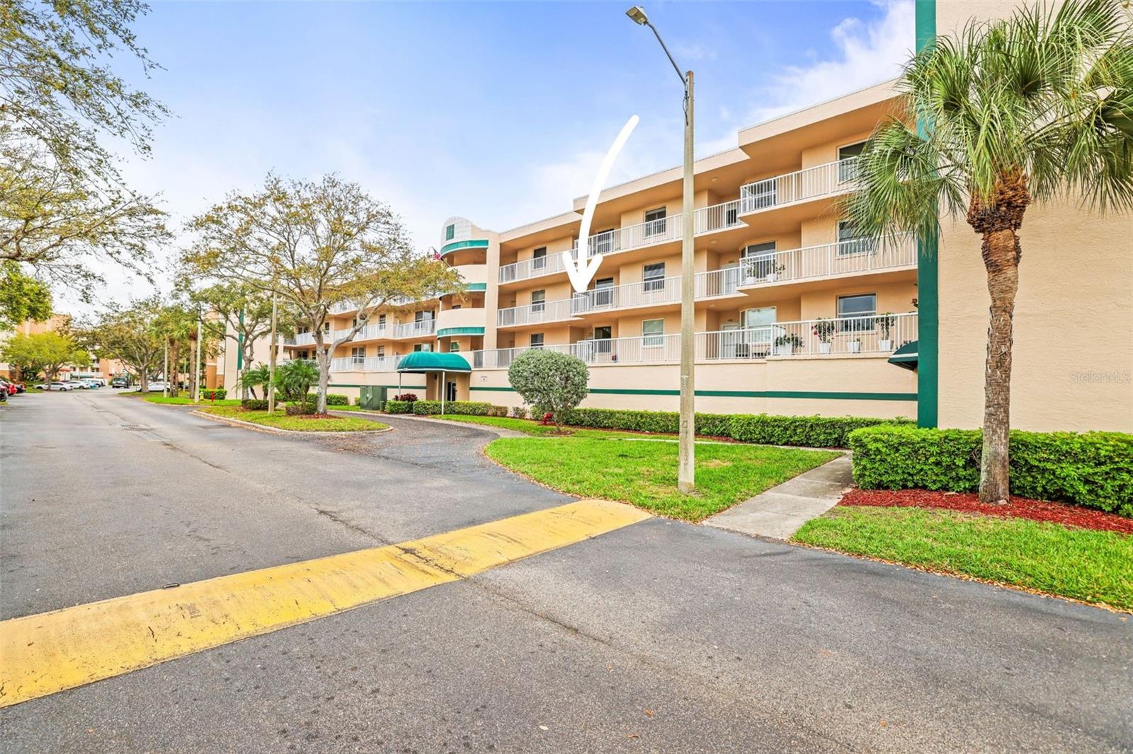 Image 29 of 45 For 6399 Shoreline Drive 4305