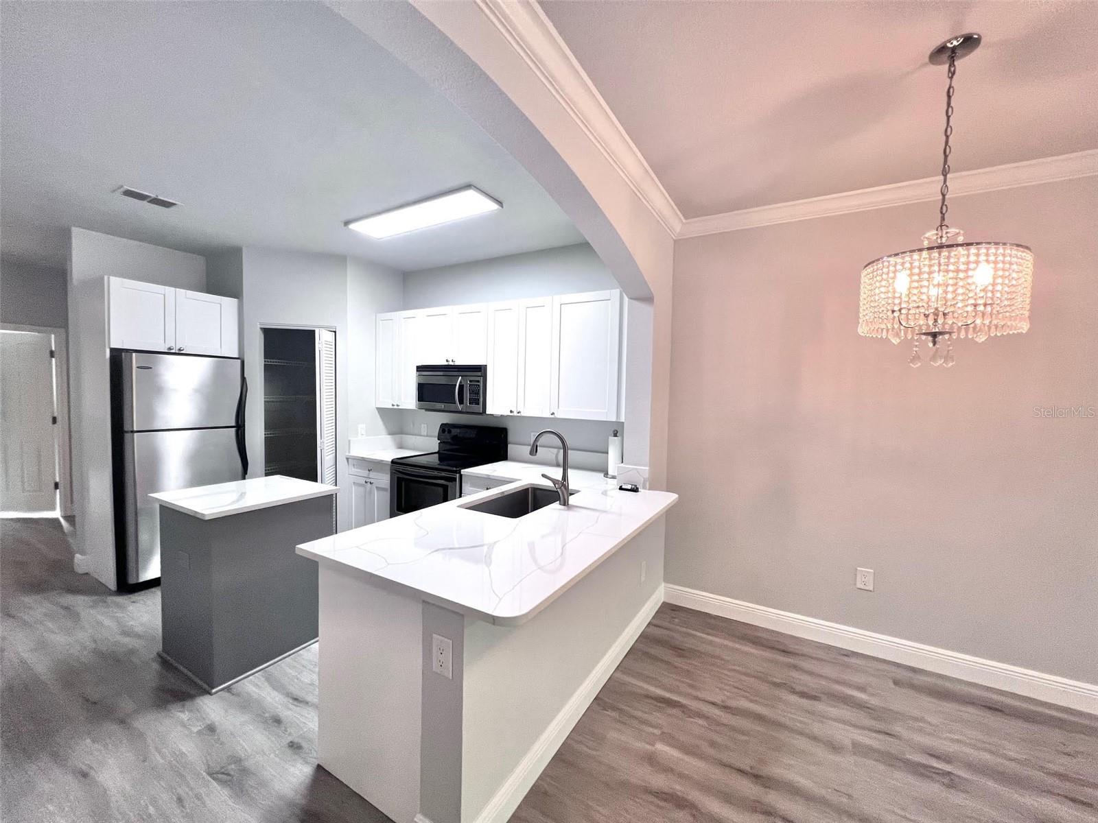 Image 27 of 57 For 2250 Portofino Place 23-023