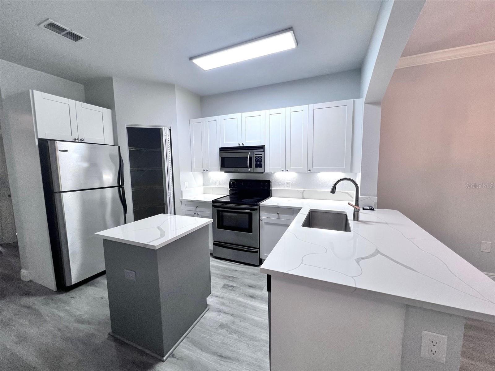 Image 29 of 57 For 2250 Portofino Place 23-023