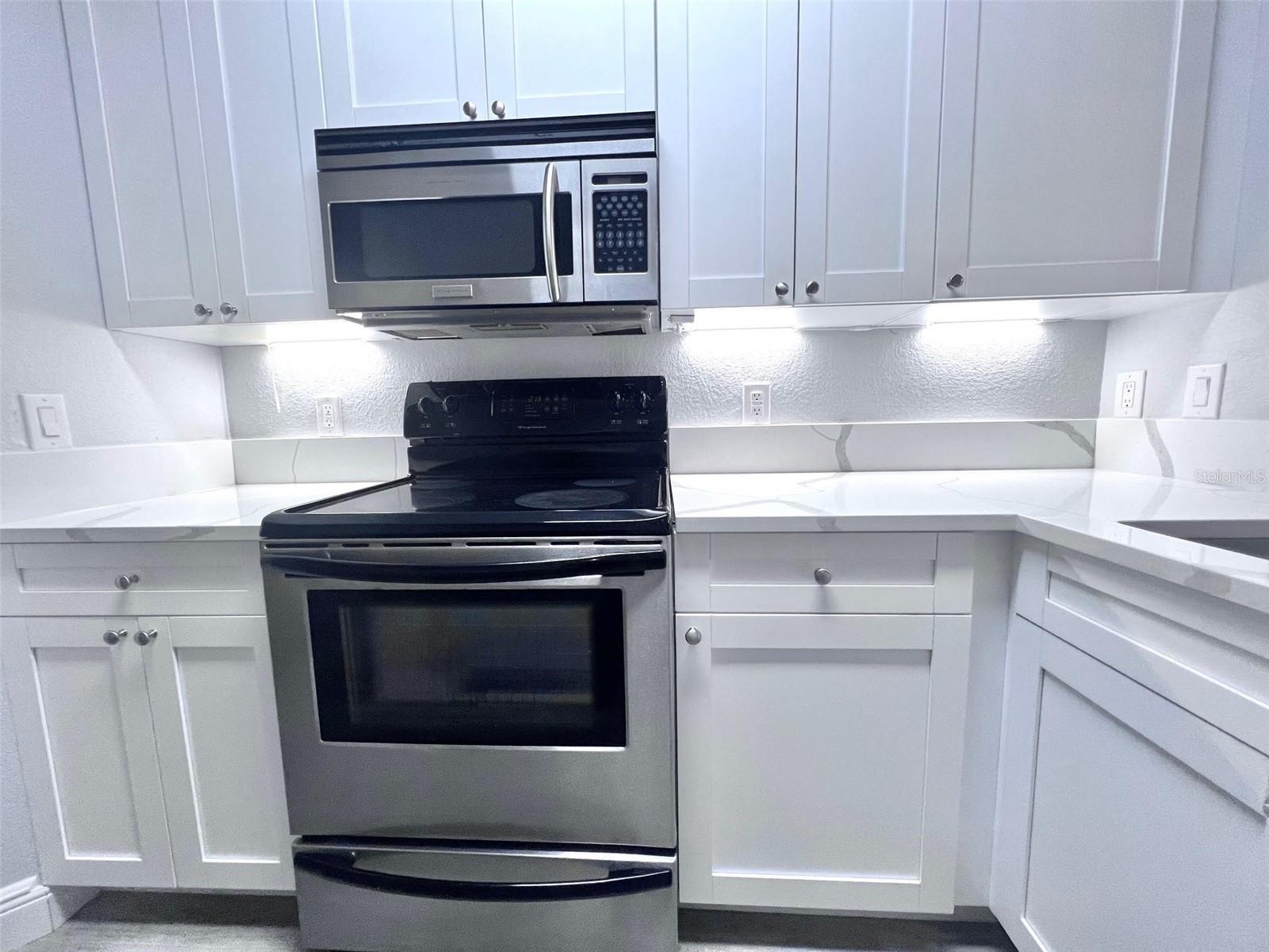 Image 30 of 57 For 2250 Portofino Place 23-023