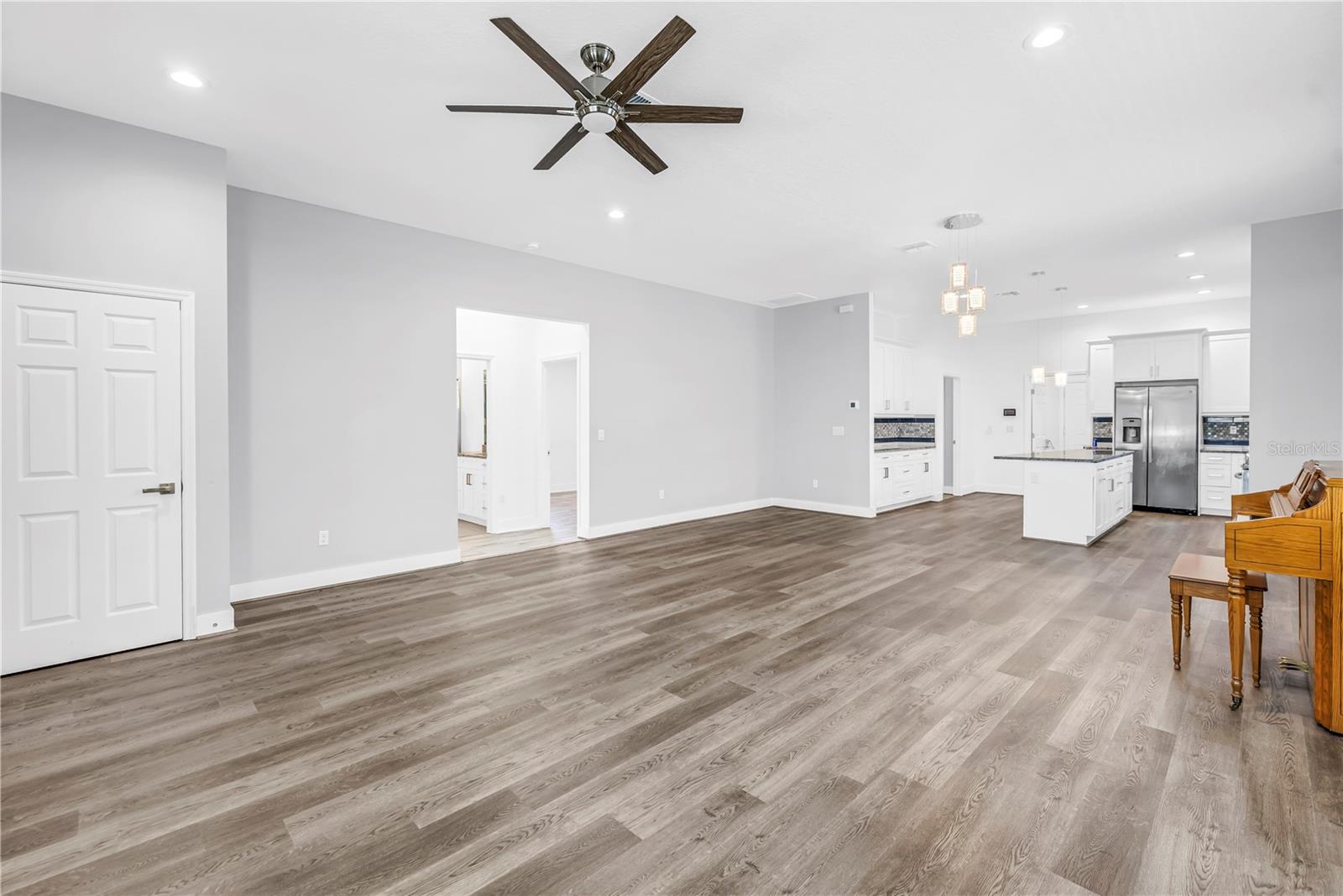 Image 10 of 43 For 4320 56th Avenue N