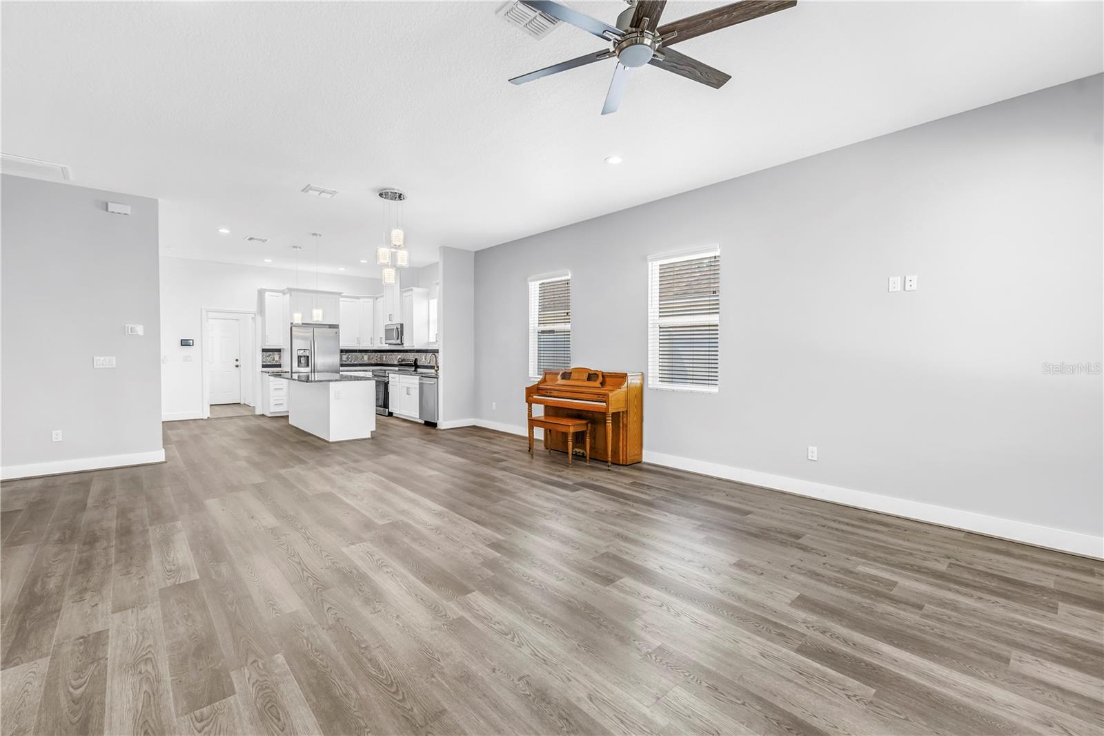 Image 11 of 43 For 4320 56th Avenue N