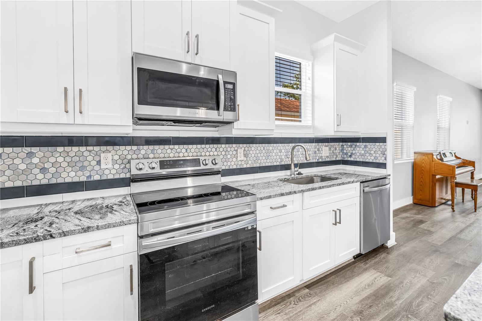 Image 16 of 43 For 4320 56th Avenue N